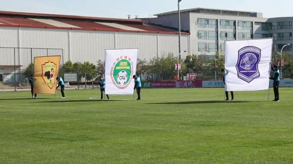 今日焦点战预告14:00 澳超 麦克阿瑟FC VS 惠灵顿凤凰 近期状态火热的两队可否在本轮联赛收官战中贡献出一场精彩对决？03:45 意甲 亚特兰大 VS 萨勒尼塔纳 双线作战、饱受伤病困扰的亚特兰大在主场全取3分延续胜势？04:00 西甲 赫罗纳 VS 阿拉维斯 本赛季西甲最大黑马赫罗纳借助主场之利反超皇马重新登顶？事件赛季报销+无缘欧洲杯！